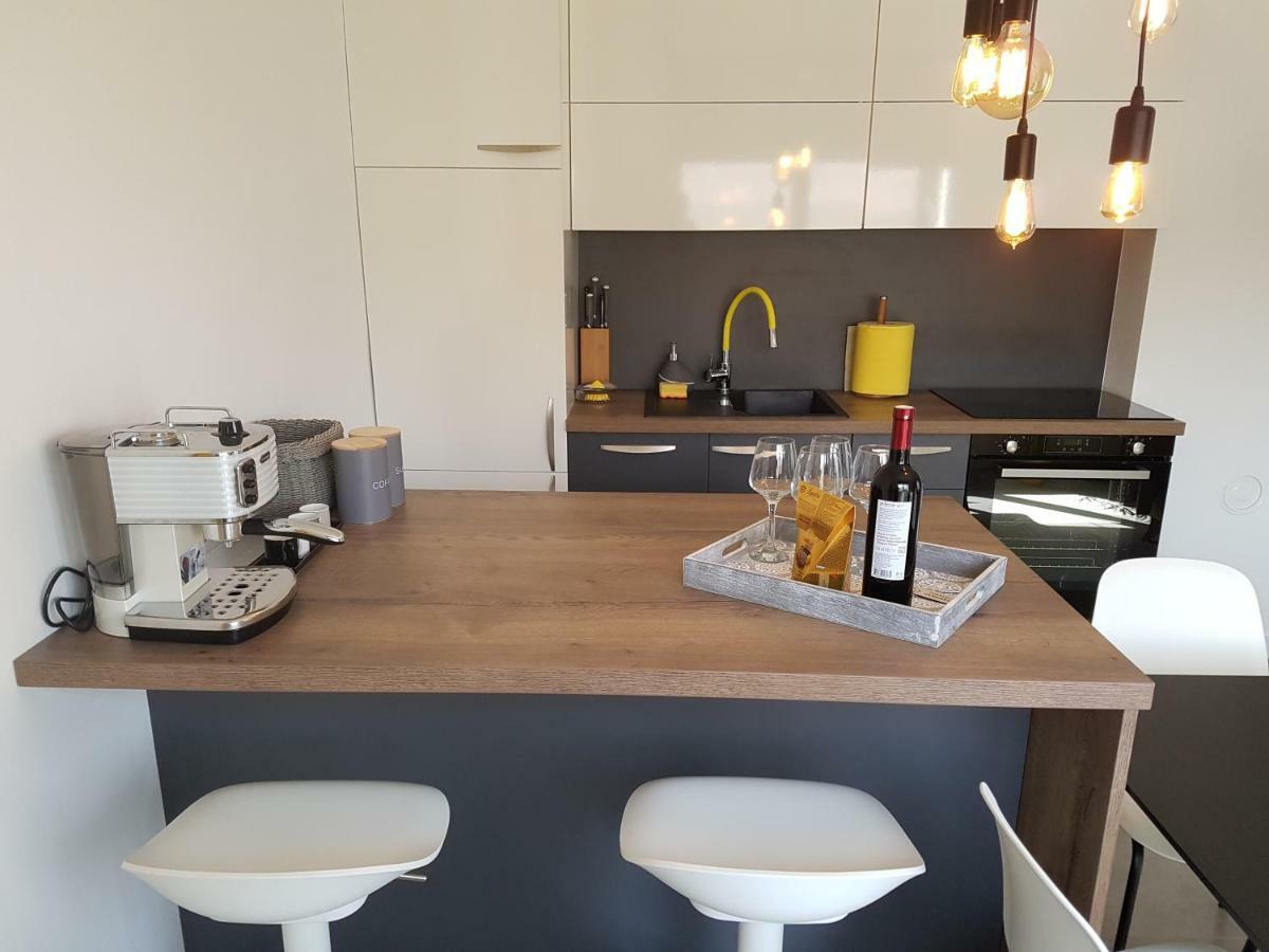 Holiday Home Velebit 宁 外观 照片